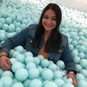 Meet your Posher, Vanessa